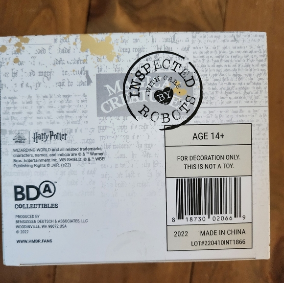 Hermione Granger Collectible Vinyl Figurine - Picture 8 of 9